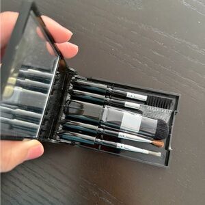 ☀️🌴Compact Black Makeup Brush Set